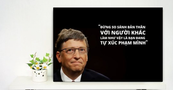 Tranh Treo Tường Đừng So Sánh Bản Thân Với Người Khác Làm Vậy Là Bạn Đang Tự Xúc Phạm Mình