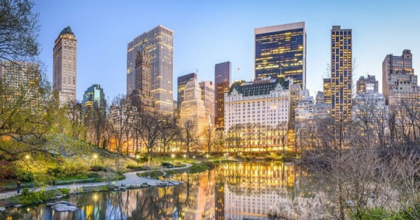 Tranh Dán Tường Một Công Viên Công Cộng Ở Trung Tâm Manhattan