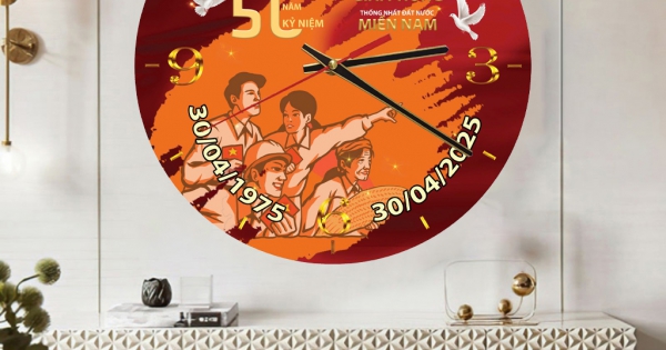ĐỒNG HỒ KỶ NIỆM 50 NĂM GIẢI PHÓNG MIỀN NAM